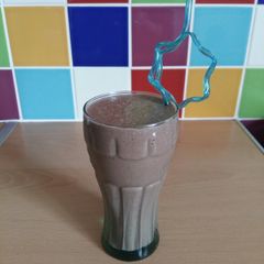 A picture of Vickys Chocolate Avocado Milkshake, GF DF EF SF NF.