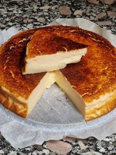 Una foto de Tarta de yogur de fresa
