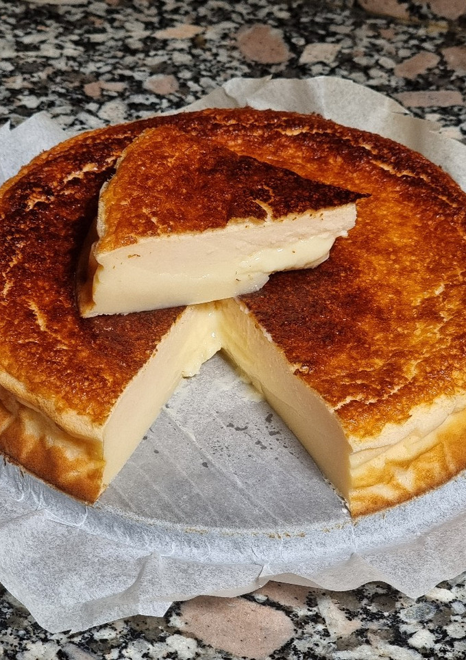 Una foto de Tarta de yogur de fresa