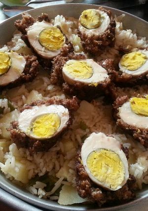 صورة لوصفة رز مع اللحمة المحشي بالبيض