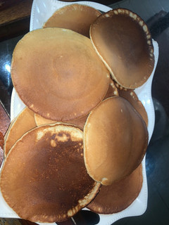 A picture of My Super Fluffy Plain Pancakes @senoreetarh.