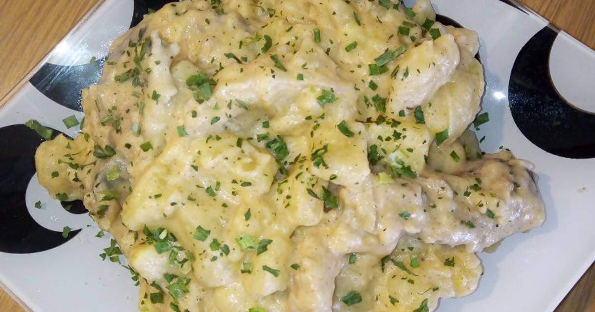 Сливочный картофель. Картофель со сливками в духовке. Картофель в сливках в духовке. Картошка в сливках. Рецепт картофеля в сливках и сыром.