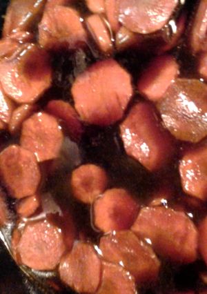 A picture of copper coins carrots.