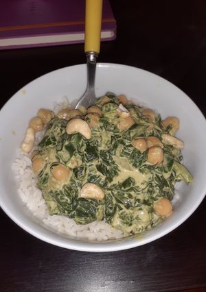Une photo de Curry de pois chiches et épinards