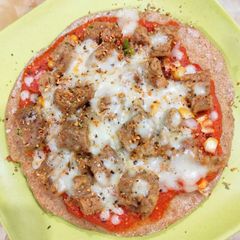A picture of Gluten free & Vegan Pizza.