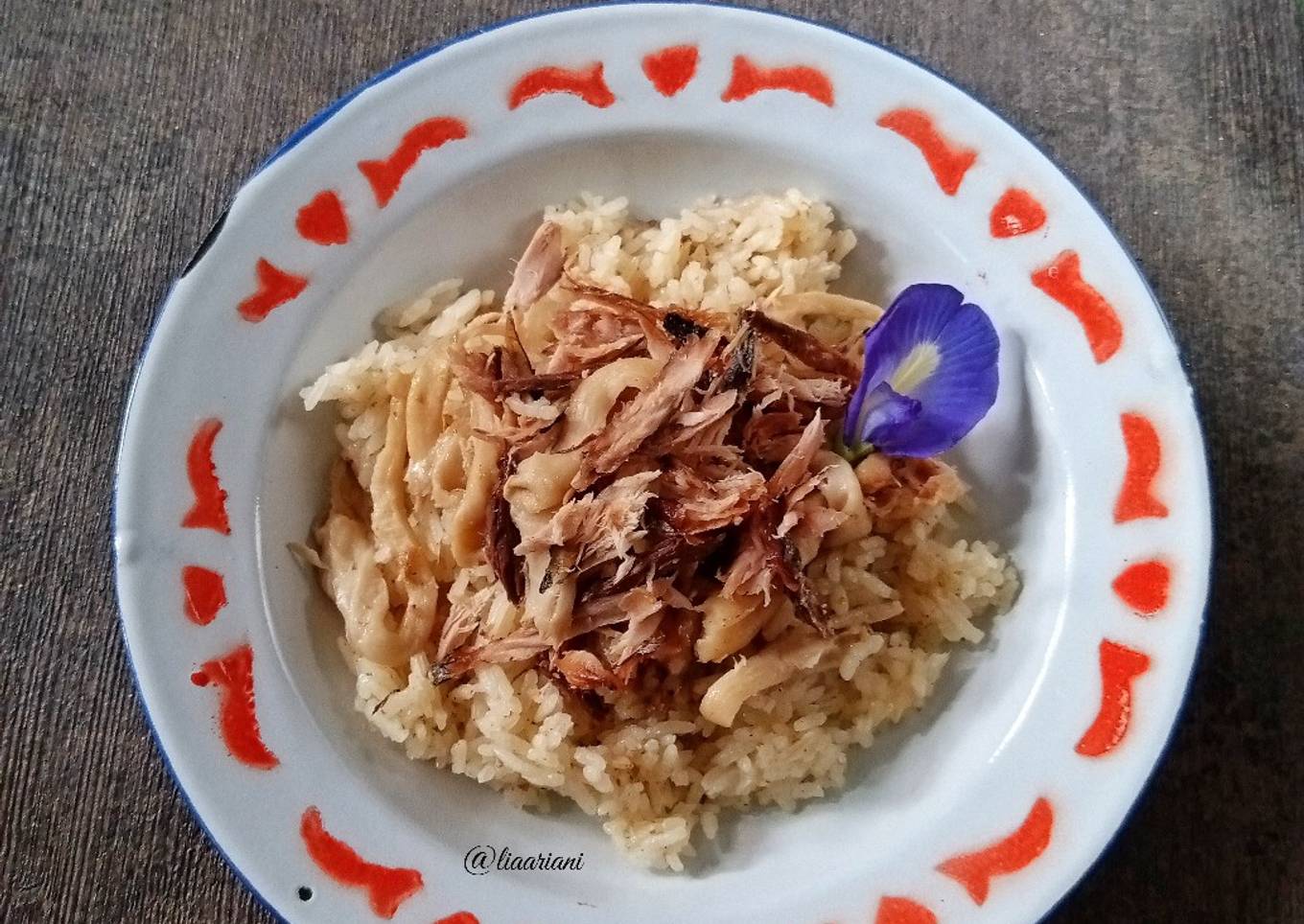 Nasi Liwet Tongkol Jamur