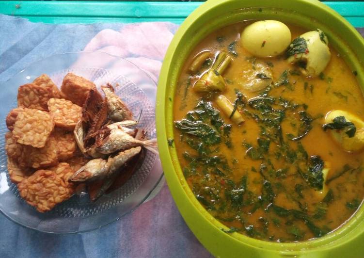 Gulai daun ubi