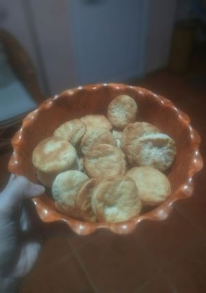 Una foto de Bizcochos o bizcochitos salados 🥠