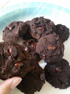 A picture of Flourless Double Chocolate Cookies.