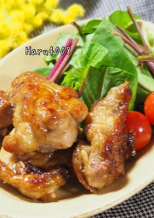 A picture of Garlic Teriyaki Chicken (Great with Rice or Drinks).
