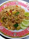 ข้าวผัดผักเต้าหู้