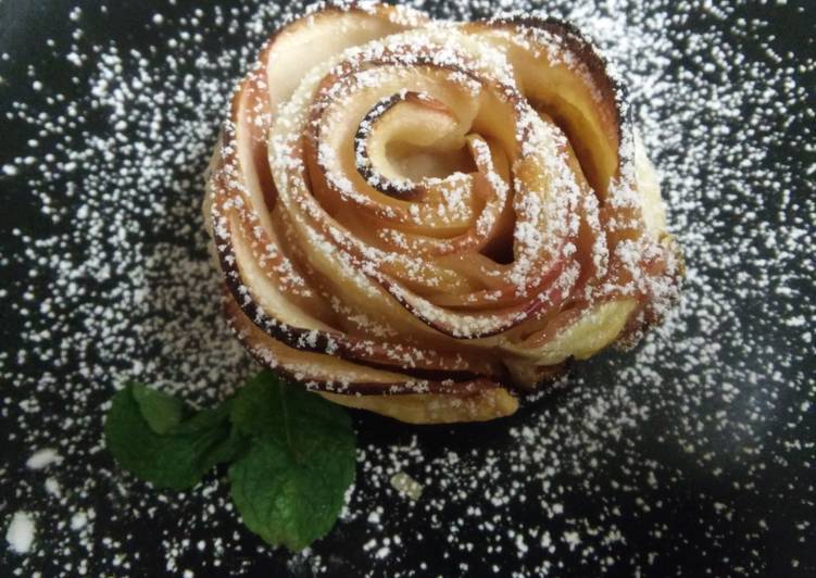 Recipe of Any-night-of-the-week Apple Rose Pastry