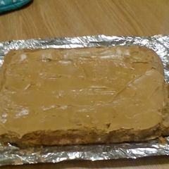 A picture of Peanut butter frosting.