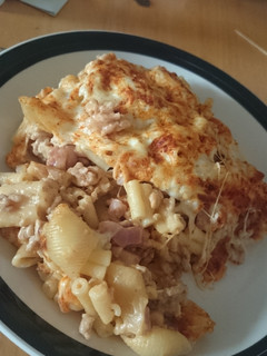 A picture of #1 Mac & Cheese.