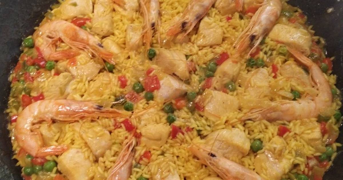Paella de pollo con langostinos Receta de meriila Cookpad