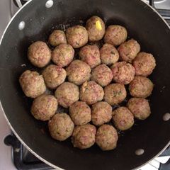 Le Polpette Della Zia (Auntie's Meatballs) A picture of Le Polpette Della Zia (Auntie's Meatballs).