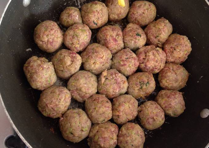 Steps to Make Favorite Le Polpette Della Zia (Auntie&#39;s Meatballs)