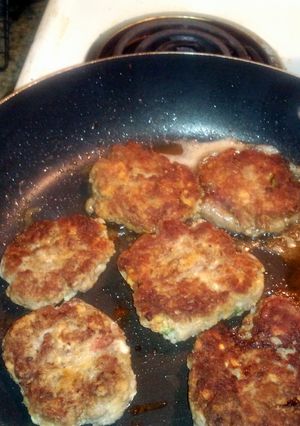 A picture of beef a.d potato cake.