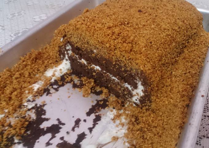 Ponny's Choco ganache cake with almond crumble