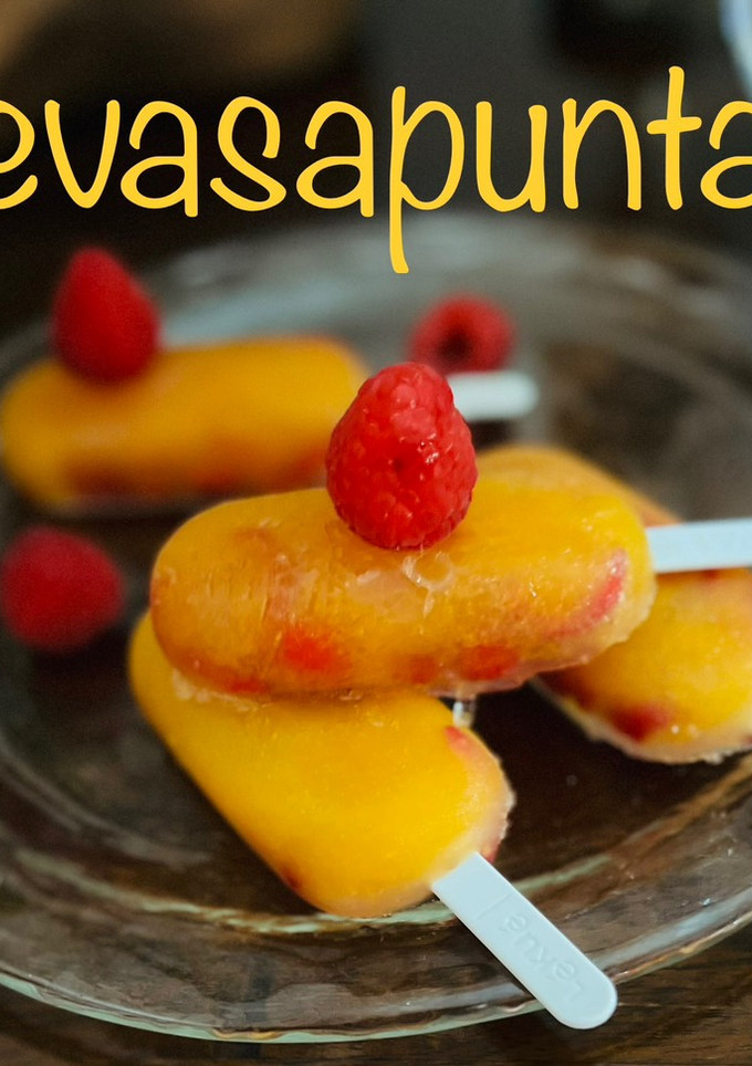 Una foto de Polo de naranja y frambuesa 🍊 🍓 🍡