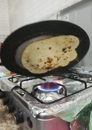 A picture of Tandoori Nan on tawa.