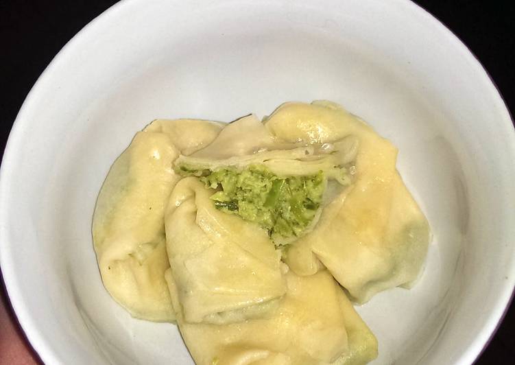 Sophie's creamy pea and asparagus envelopes