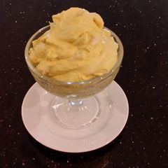A picture of Lemon Whipped Cream.
