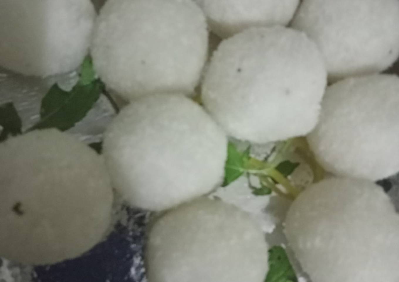 Milkmade coconut ladoo