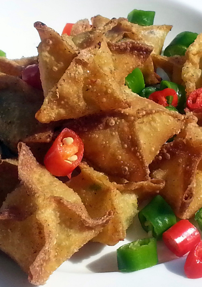 A picture of Crab Rangoon/ Easy Appetizer.