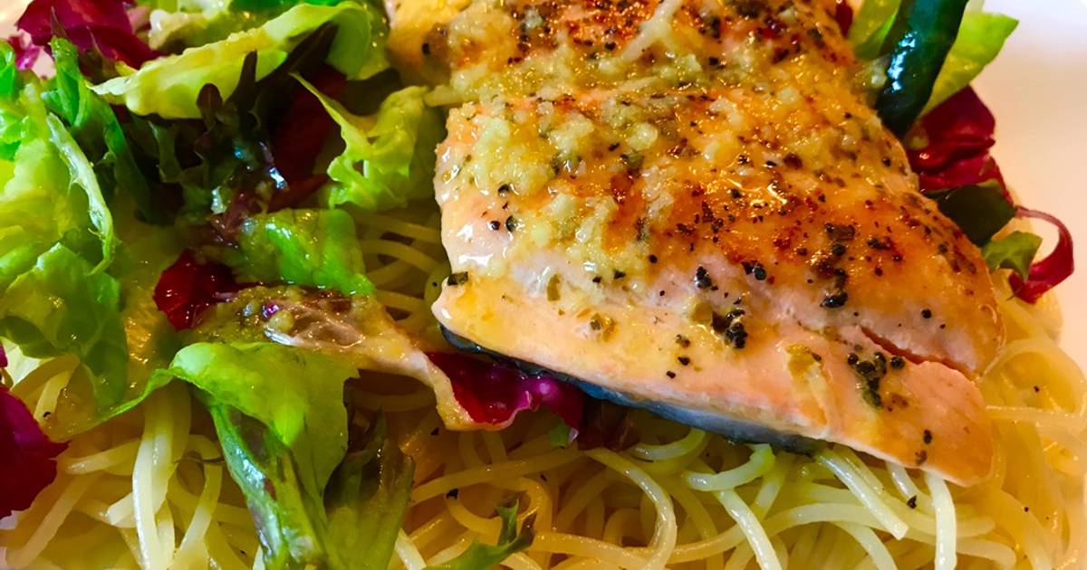 Resep Spaghetti Salmon Garlic Butter Lemon Sauce oleh Acil Etee Cookpad