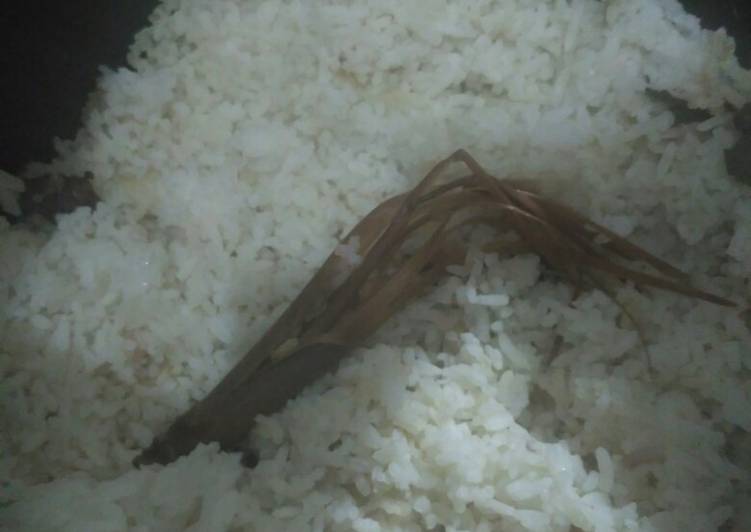 Nasi Uduk Rice Cooker Praktis
