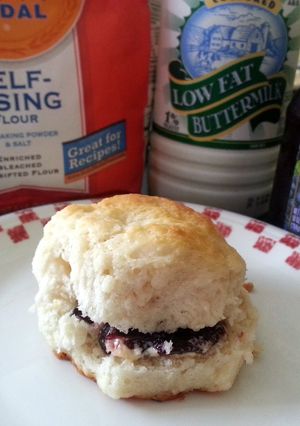A picture of My Dad's Homemade Biscuits.