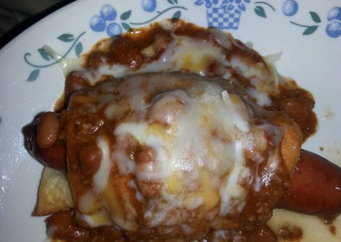 Gourmet chili cheese dogs