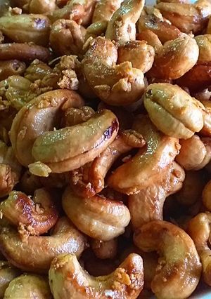 Hình của món Hạt điều rang bơ tỏi.