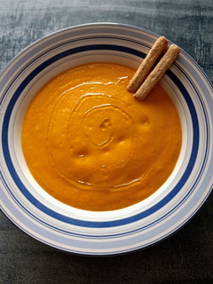 Una foto de Crema de verduras y calabaza