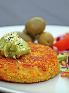 Una foto de Hamburguesa vegana de lenteja roja