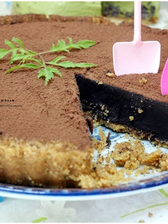 【手做diy】法國鐵塔牌奶油、鮮奶油 輕鬆做出療癒系 “苦甜生巧克力派塔”((免烤箱版)) 的食譜成品照片
