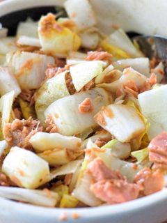 Une photo de Endives et Thon en salade au vinaigre balsamique fruité