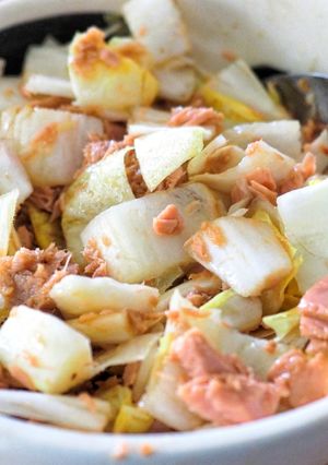 Une photo de Endives et Thon en salade au vinaigre balsamique fruité