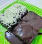 Langkah Mudah untuk Menyiapkan Brownies Kukus topping Keju dan Coklat Lumer Untuk Jualan