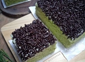 Foto resep Bolu Daun Katuk Kukus (Lembut, 2 telur saja)