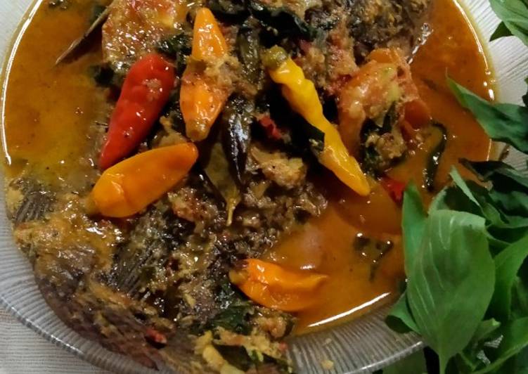 Resep Populer 122.Mangut ikan nila Ala Restoran