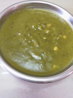 अळूचं फदफदं (alu fadfad recipe in marathi) रेसिपी चे मुख्य फोटो