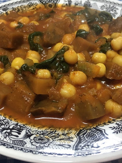 Una foto de Potaje de garbanzos vegano