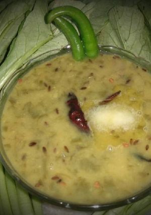A picture of Spinach dal.