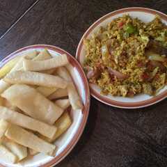 Doya da sauce na kwai tare da nama ainihin hoton girkin