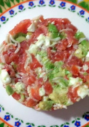 A picture of Smoked salmon and avocado Madrid.