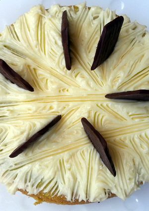 A picture of Basic Cake With Cream Chese And Chocolate.