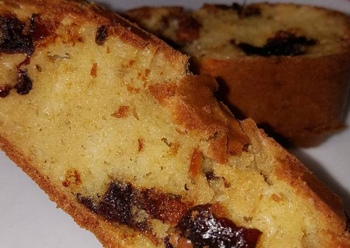Cake aux tomates séchées et pruneaux