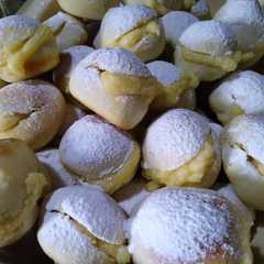 Una foto de Miguelitos con crema pastelera